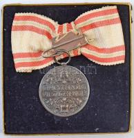 Berán Nándor (1889-1965) 1941. "Magyar Vöröskereszt Ifjúsági Osztálya" ezüstözött Br kitün...