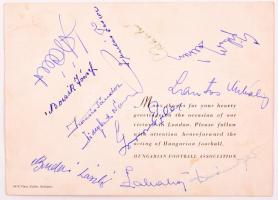 1953 A londoni 6:3-ra kiadott emléklap rajta az Aranycsapat tagjainak aláírásaival. Bozsik, Lantos, Budai, Puskás, Kocsis, Hidegkuti, Lóránt, Grosics, Zakariás, Czibor, Lóránt / Autograph signed commemorative card after the 6:3 match against England by the Hungarian football team. 15x11 cm