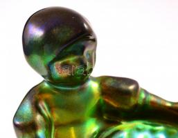 Zsolnay kislány kosárral, jelzett, apró kopásnyomokkal,, eozin mázas, m:8 cm