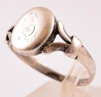 Ezüst(Ag) gyűrű, méret: 60, nettó: 2,4 g