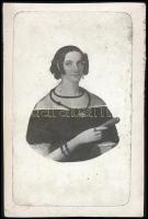cca 1863 Laborfalvi Róza színésznő portréja, porcelán papírkép Országh Antal Porcellán műterméből, 9,5×6,5 cm