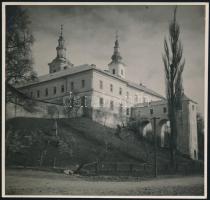 cca 1940 Munkács, Klastromalja, fotó, hátulján feliratozva, 12×12,5 cm