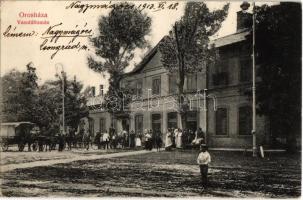 1913 Orosháza, Vasútállomás, Központi szálloda lovaskocsija, férfi kerékpárral / Bahnhof / railway station