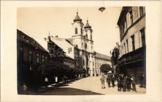 1908 Székesfehérvár, Nádor utca, Pesti Hírlap reklámja a házfalon, üzletek. photo