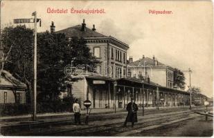 1908 Érsekújvár, Nové Zámky; vasútállomás, vasutasok. Adler József kiadása / Bahnhof / railway station, railwaymen  (fl)