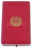 1948. "A Magyar Munka Érdemrend ezüst fokozata" ezüstözött és zománcozott Br kitüntetés sé...