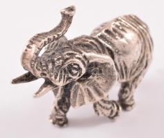 Ezüst(Ag) miniatűr elefánt, jelzett, 4,5×2,5 cm, nettó: 28,7 g