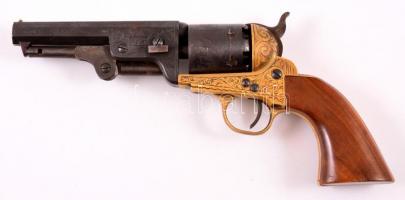 1851 Sheriff 15 36cal revolver igányes gyűjtői replikája. Gazdagon vésett részekkel. / Quality repica revolver handgun with ornamented parts 30 cm
