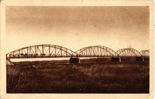Vágsellye, Schelle, Sala nad Váhom; Vág hídja / Most / Váh river bridge (apró szakadás / tiny tear))