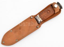 Vadásztőr, bőr tokban, h: 24 cm