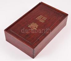 cca 1900 Eredeti japán fa Mah-Jong játék eredeti dobozában, 142 jelzett lappal, + 6 db jelzetlennel,...