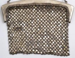 Ezüst (Ag.) szecessziós színházi táska, zárógombos, jelzett, jó állapotban,  karlánccal,12,5×15,5 cm...