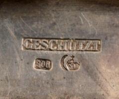 Ezüst (Ag.) szecessziós színházi táska, zárógombos, jelzett, jó állapotban,  karlánccal,12,5×15,5 cm...