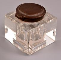 Szecessziós bronz asztali toll és tintatartó. Üvegbetétekkel. Egyiken lepattanás. 30 cm / Bronze tab...