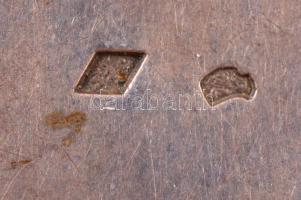 Ezüst(Ag) zsebóra, üveg hátlappal, javított külső borítóval, kulccsal, jelzett, bruttó: 83 g