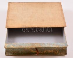 Egészvászon kötésű titokkönyv. 21x25 cm