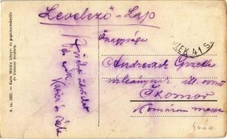 Putnok, Piac tér, Római katolikus templom, piaci árusok. Kiadja Kaits Mihály (gyűrődés / crease)