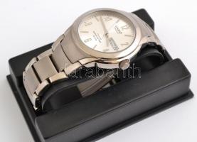 Casio naptáras karóra, vízálló, fém szíjjal, dobozban, szép állapotban