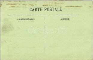 10 db régi képeslap teniszpályákkal és teniszezőkkel / 10 pre-1945 postcards with tennis courts and ...