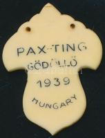 1939 "Pax-ting Gödöllő" feliratos magyar kiscímeres cserkész jelvény, csontőrlemény, 4,5×3...
