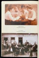 Kártyázó magyarok. Történetek a kártyásokról, nem csak kártyásoknak. Szer.: Jánoska Antal. Bp., 1999...