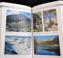 Vegyes Tátrával és túrázással kapcsolatos útikönyv tétel, 3 db: 

Nagy Árpád: 250 tátrai túra. Túr...