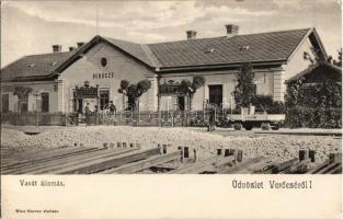 Verőce, Nógrádverőce; Vasútállomás, hajtány, vasutasok. Kiadja Blau Marton / Bahnhof / railway station, handcar (EK)