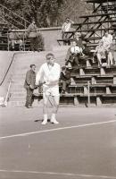1970 Budapest, Margit-sziget Davis-kupa, Baranyi Szabolcs, Machán Róbert - Alexandre Metreveli, Sergei Likhacsev férfi páros teniszmérkőzés, 40 db fotónegatív, 3,5x4 cm.