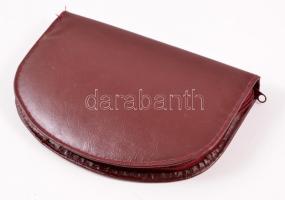 Manikűr és pipere készlet, tartóban, hiányos