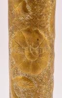 Töltényhüvelyből készült virágmintás váza, m: 26,5 cm