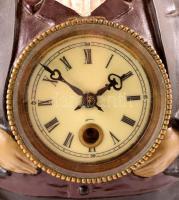 Szemét mozgató kalapos úr. Vas öntvény, mechanikus asztali óra, porcelán számlappal, működő, jó álla...