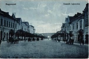 Nagyenyed, Aiud; Kossuth Lajos utca, üzletek. Kiadja Földes Ede / street view with shops (EK)