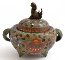Kínai, sárkány figurás Clouson rekeszzománccal díszített fém tálka. Sérült a zománc. / Chinese enameled copper bowl with dragon figure. d:10, m: 11 cm