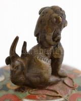 Kínai, sárkány figurás Clouson rekeszzománccal díszített fém tálka. Sérült a zománc. / Chinese ename...