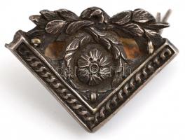 XIX. sz eleje: Temesvári ezüst könyvveretek. WM  mesterjeggyel 145g. / Temesvar silver book ornament...