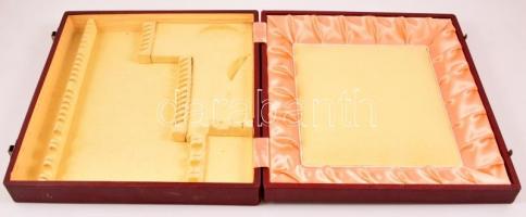 Hatszemélyes étkészlet doboza, 34×33 cm