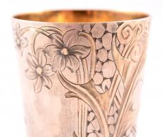 Ezüst(Ag) szecessziós vodkás pohár, jelzett (orosz 84), m: 7,2 cm, nettó: 48,6 g