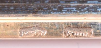 Ezüst(Ag) cigarettatárca, zománcozott szélekkel, jelzett, tartódobozban, 8×11 cm, bruttó: 165,6 g