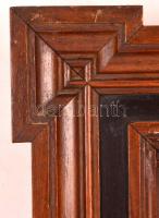 Díszes, profilált diófa képkeret, benne fényképpárral, külső méret: 27×34 cm, belső méret: 11×7 cm (...