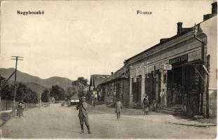 Nagybocskó, Velikij Bicskiv, Velykyy Bychkiv (Máramaros, Maramures); Fő utca, Slamavics Hers üzlete / main street with the shop of Slamavics (EK)