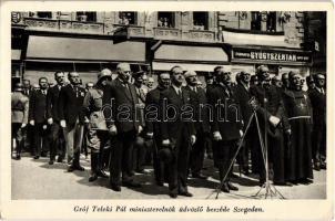 1939 Szeged, az 1919. évi ellenforradalom 20 éves évfordulója, Gróf Teleki Pál üdvözlő beszéde a Horthy kormányzóhoz a Klauzál téren (EK)