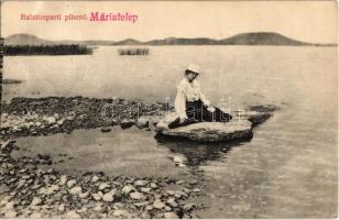 1910 Balatonmáriafürdő, Mária-telep a Balaton partján, pihenő hölgy. Mérei Ignác kiadása (EK)