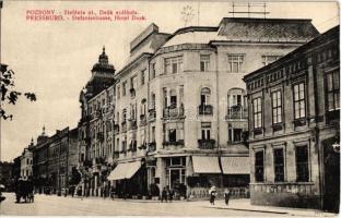 Pozsony, Pressburg, Bratislava; Stefánia út, Deák szálloda / street view with hotel and shops (EK)