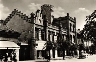 101 db MODERN fekete-fehér magyar városképes lap az 1950-1960-as évekből, ebből 35 db különböző Hajd...