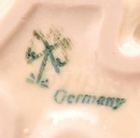 Ens pillangók, kézzel festett, jelzett, apró kopásokkal, m: 7 cm