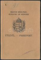 1930-1940 A Magyar Királyság fényképes útlevele, csehszlovák bejegyzéekkel