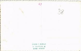 Ada Kaleh, Bego Mustafa vízipipával / Turkish bey with hookah. Ömer F. Boray photo