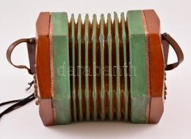 Concertina harmonika, 21 gombos, sérült gombokkal, működik / Concertina 21-key accordion, some butto...