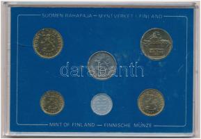 Finnország 1981. 5p-5M (6xklf) forgalmi sor eredeti műanyag tokban T:1
Finland 1981. 5 Pennia - 5 M...
