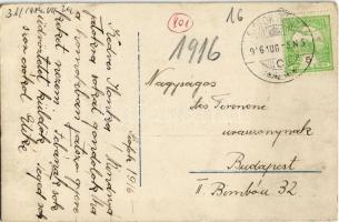 1916 Siófok, strand, fürdőzők, napozók, kabinok, csónakok. photo